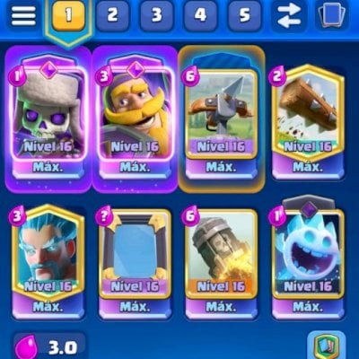 Conta de Clash Royale com 8 anos de jogo, lvl 69, 15mil trófeus