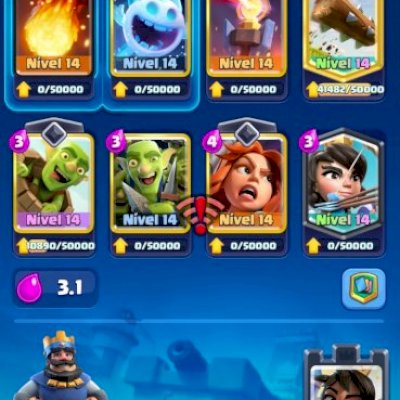 Conta de clasy royale  antiga, com algumas cartas já fui é 1m de ouro