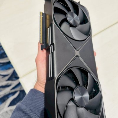 Placa de Video GAMER GTX 450 AORUS MASTER Elite Rog Strix Purple Kush Gus Fring