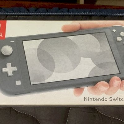 Nintendo Switch Lite + Ver Dig Pkmn Shield, Scarlet, Legend Z-A, Naruto Connecti