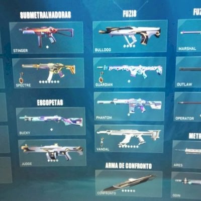 conta de valorant com diversas skins